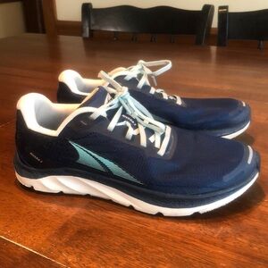 Altra Rivera 2 running shoes! Excellent condition!